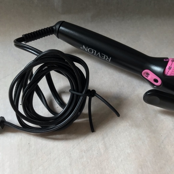 Revlon long lasting curls -Perfect heat 1” Barrel - Picture 2 of 3